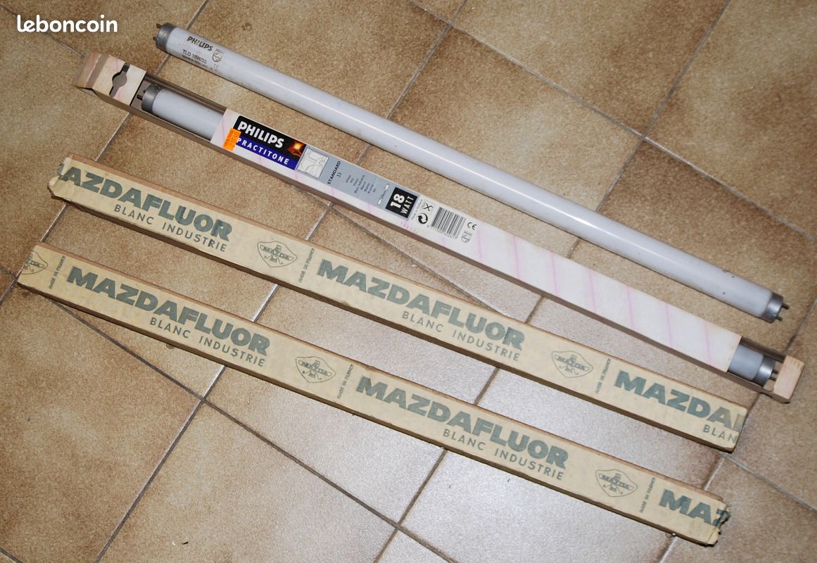Lot de 4 tubes néons 39 cms 18 watt (image 1)