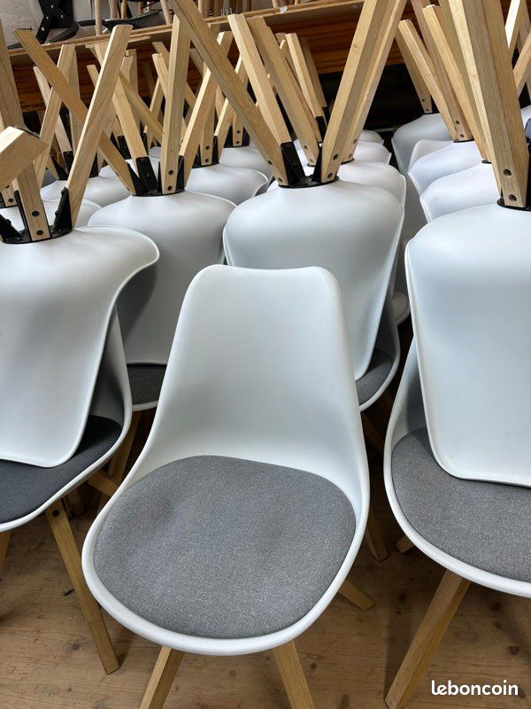 Table et chaises (image 5)