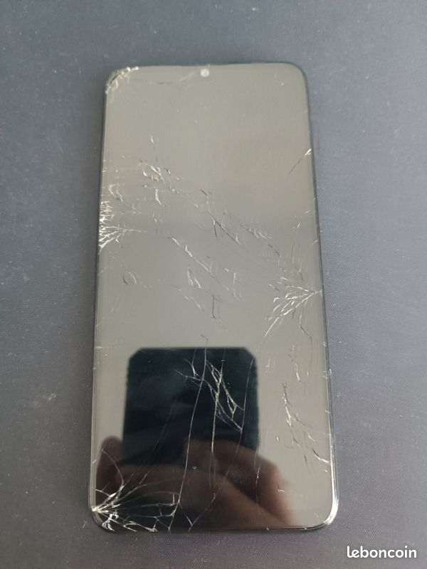 Negotiable Huawei P smart ecran cassé (image 1)