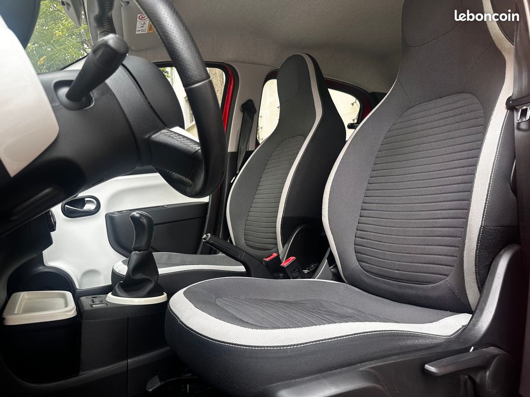 RENAULT Twingo 1.0 SCe 70ch Intens 2 (image 9)