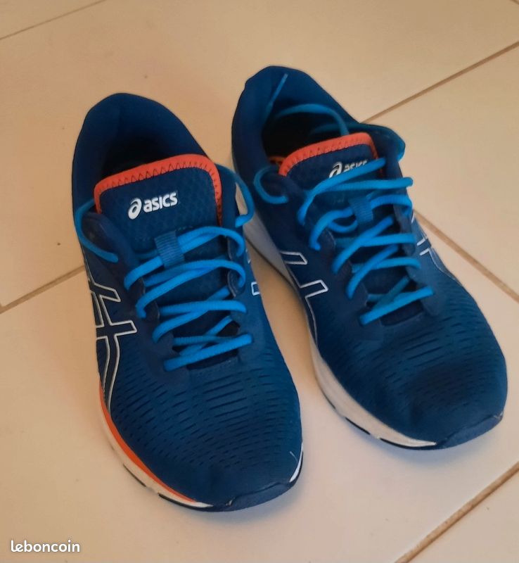 Baskets asics gel pulse taille 44,5 Sport Plein air