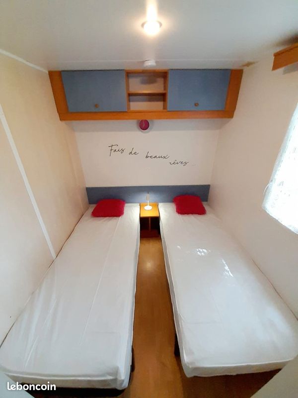 Mobil-home au calme avec beau point de vue dans camping familial avec piscine (image 12)