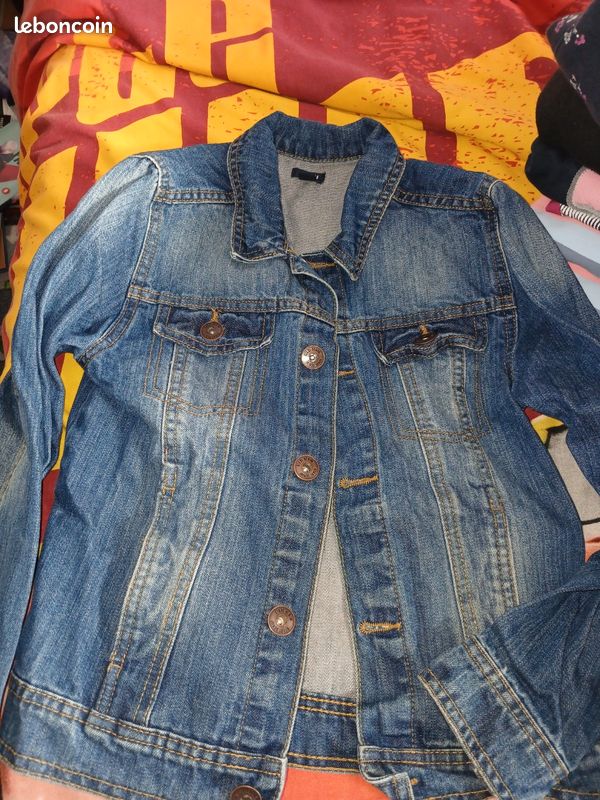Lot vêtements fille 10 ans (image 1)