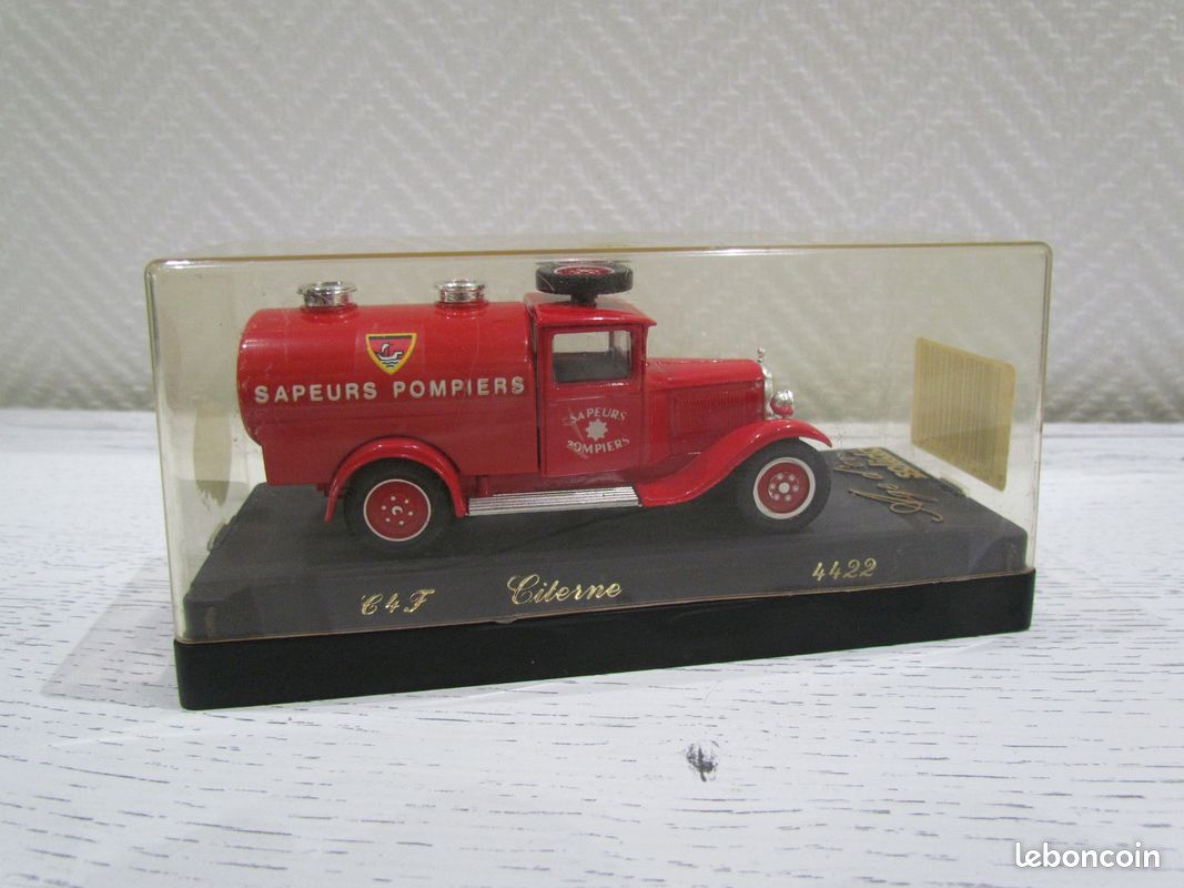 Camion pompier 1/43 (image 4)