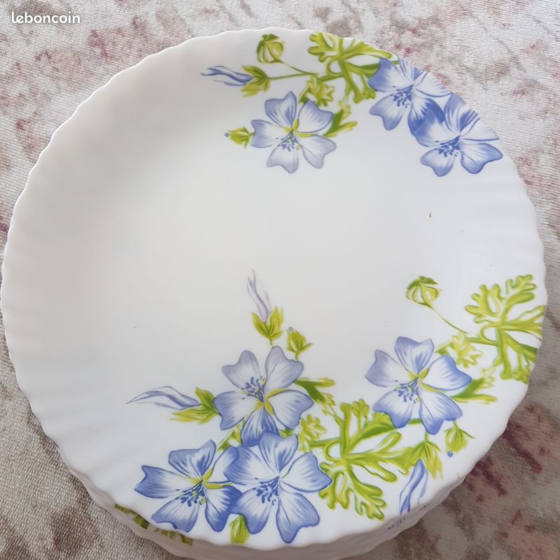 Assiettes plates et saladier (image 2)