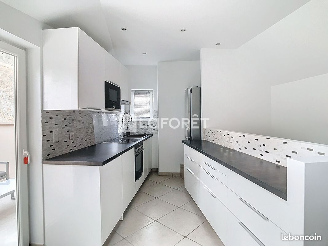 Appartement 3 pièces 49 m² · à Linas · 49 m² · 993 €