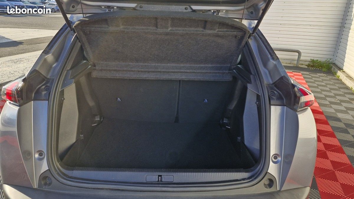 Peugeot 2008 PURETECH 100 ACTIVE PACK (image 6)