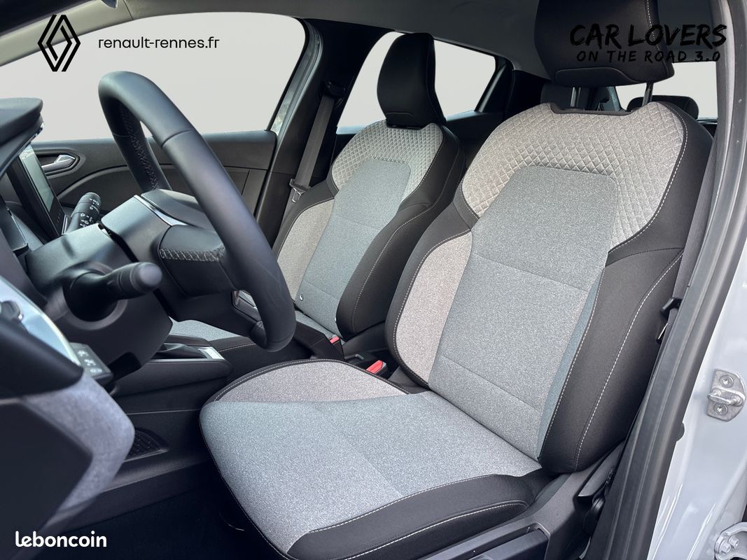 RENAULT Clio E-Tech full hybrid 145 ch GSR2 Evolution (image 26)