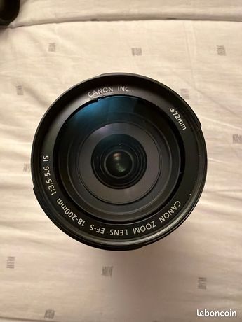 Canon Ef-s 18–200 mm f/3.5–5.6 est un objectif zoom – 0,24x – 18 mm à 200 mm – F