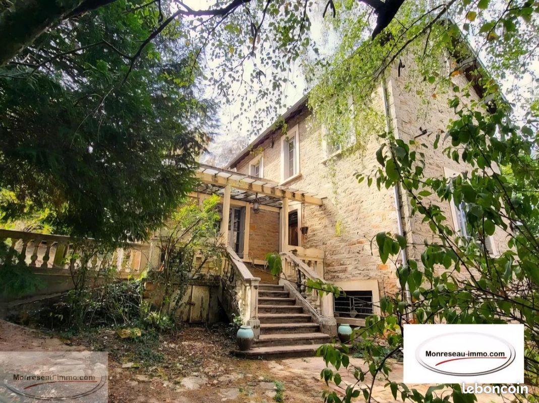 Maison 7 pièces 142 m² · à Mâcon · 142 m² · 236 250 €