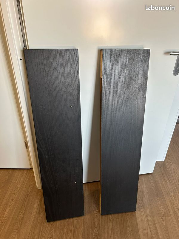 Deux étagères légères 26×110 cm – à récupérer à Bezons (image 1)