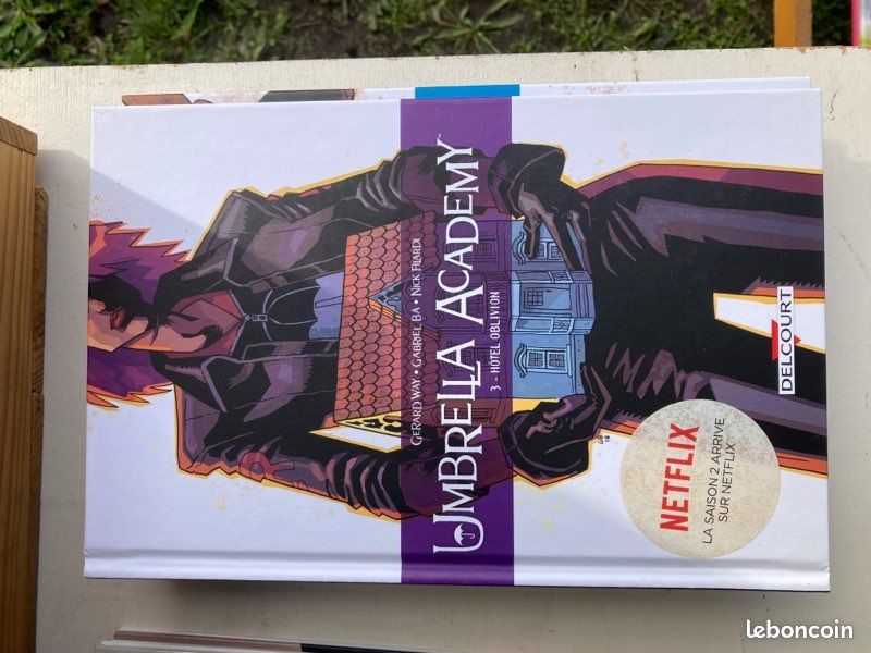 Coffret Comics BD Umbrella academy (image 5)