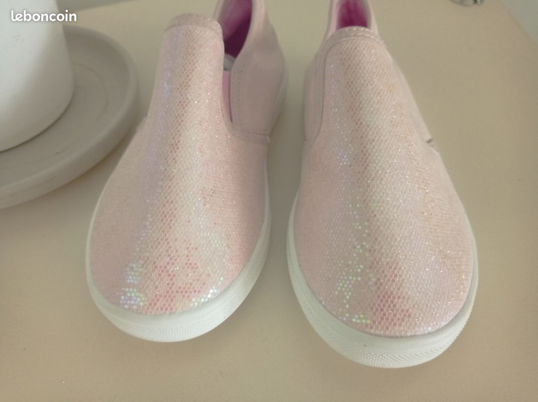 Chaussure rose brillante fille pointure 27 LH La hall Neuf étiqueté jamais porté (image 2)