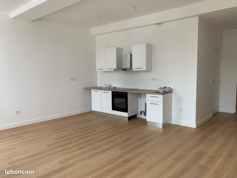 Appartement 2 pièces 59 m² · à Lesparre-Médoc · 59 m² · 650 €/mois