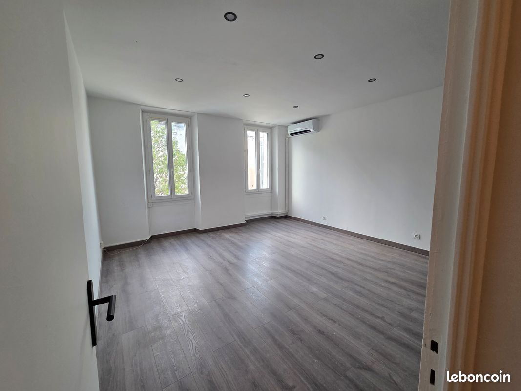 Appartement 3 pièces 64 m² · à La Garde · 64 m² · 980 €