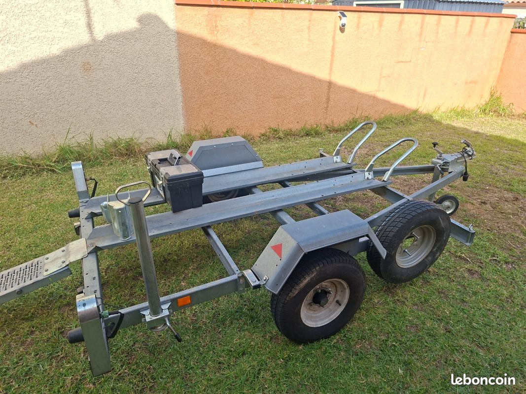 Remorque porte moto plus 250 d'accessoires (image 2)