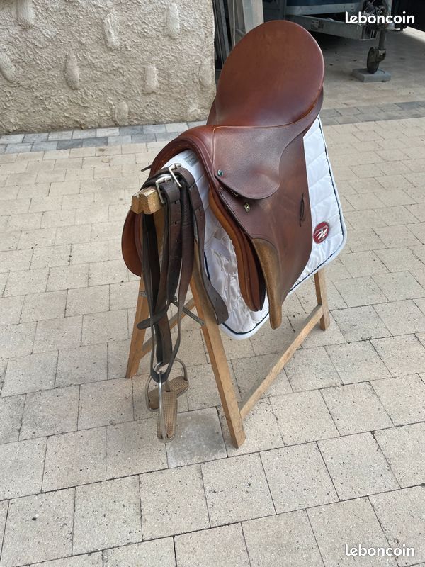 Selles de dressage d'occasion – Stübben