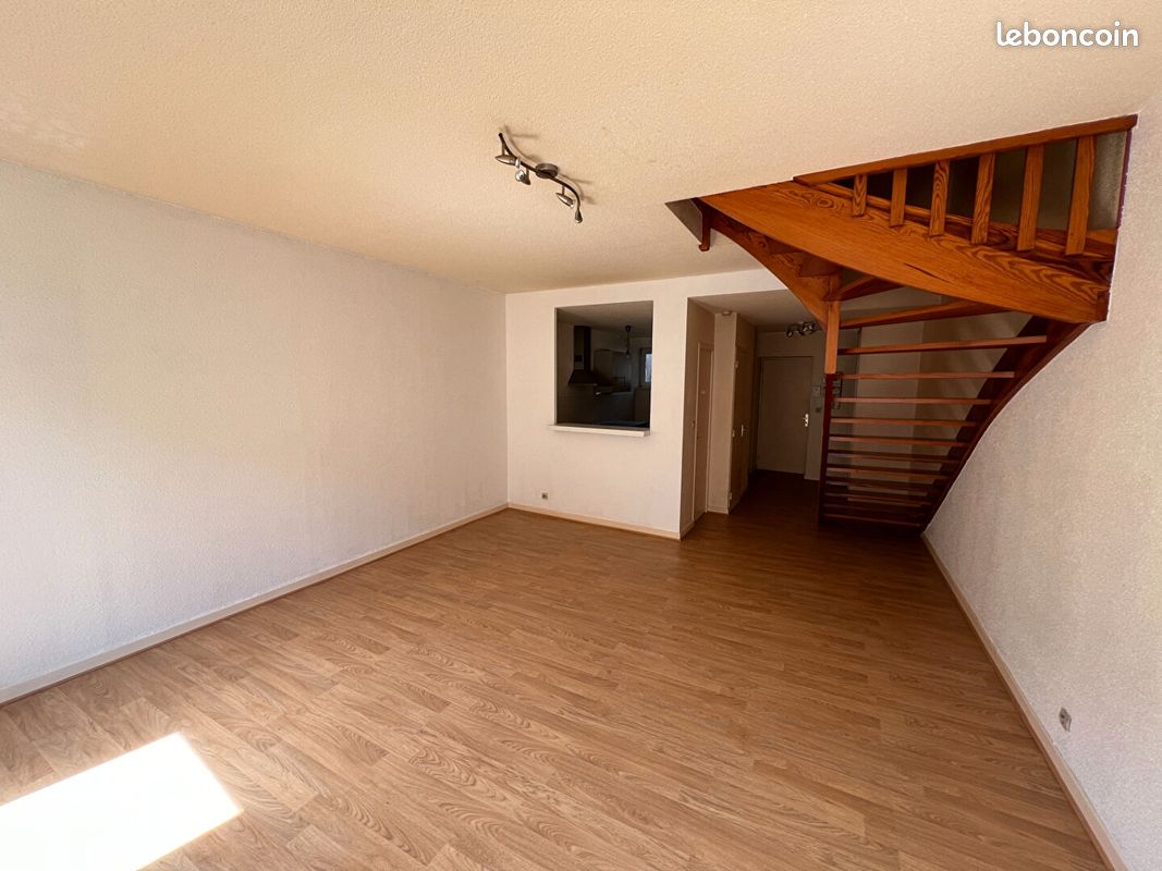 Appartement 3 pièces 74 m² · à Roanne · 74 m² · 560 €/mois