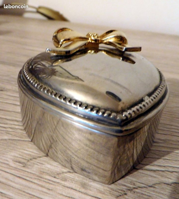Ecrin à bijoux métal argenté Vintage (image 2)
