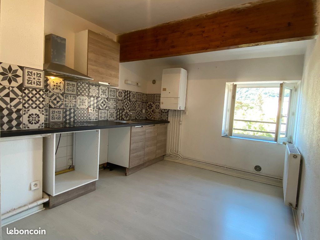 Appartement 4 pièces 81 m² · à Mazamet · 81 m² · 560 €/mois