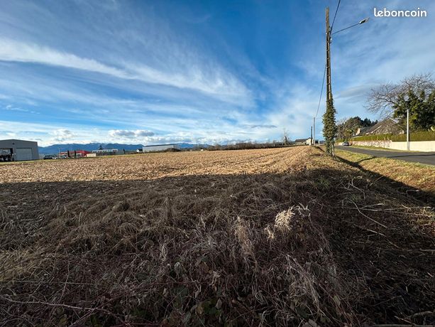 Terrain 796 m² PONTACQ