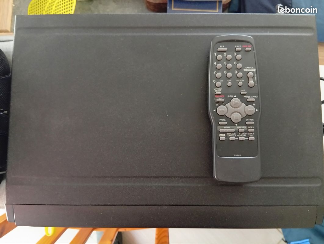 Magnétoscope TARGA VCR-5100 – VHS + Télécommande – Bon état Fonctionnel