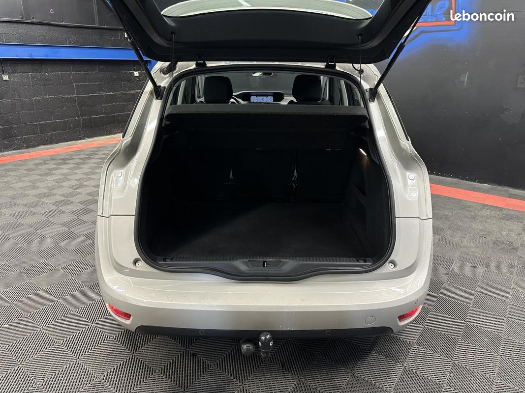 Citroen c4 picasso ii 1.2 thp 110 ch / camera de recul (image 9)