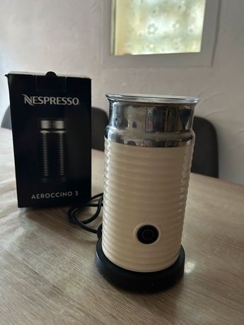 Nestlé Nespresso Mousseur à lait Aeroccino 3 Blanc