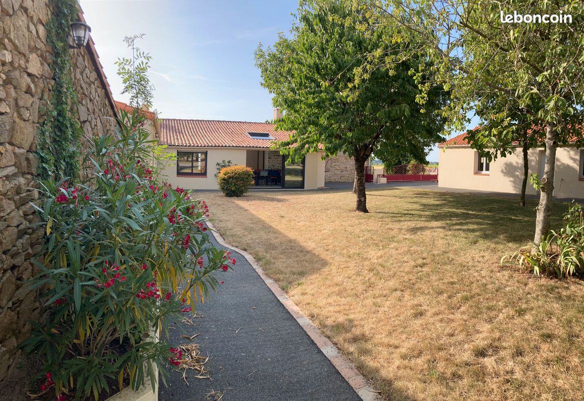 Maison 8 pièces 164 m² · à Orée d'Anjou · 164 m² · 319 000 €