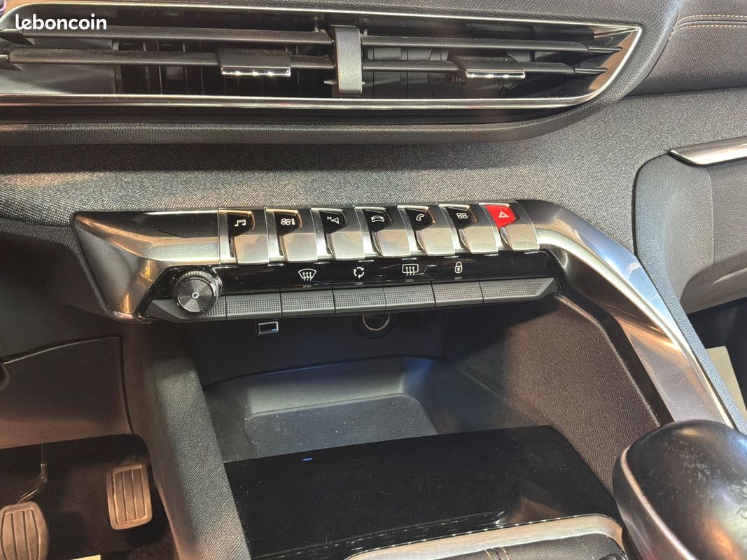 PEUGEOT 5008 BlueHDi 130 CV SS BVM6 GT Line (image 24)