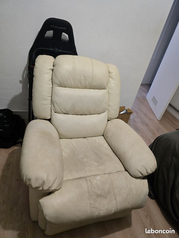 Fauteuil relax inclinable confortable (image 1)