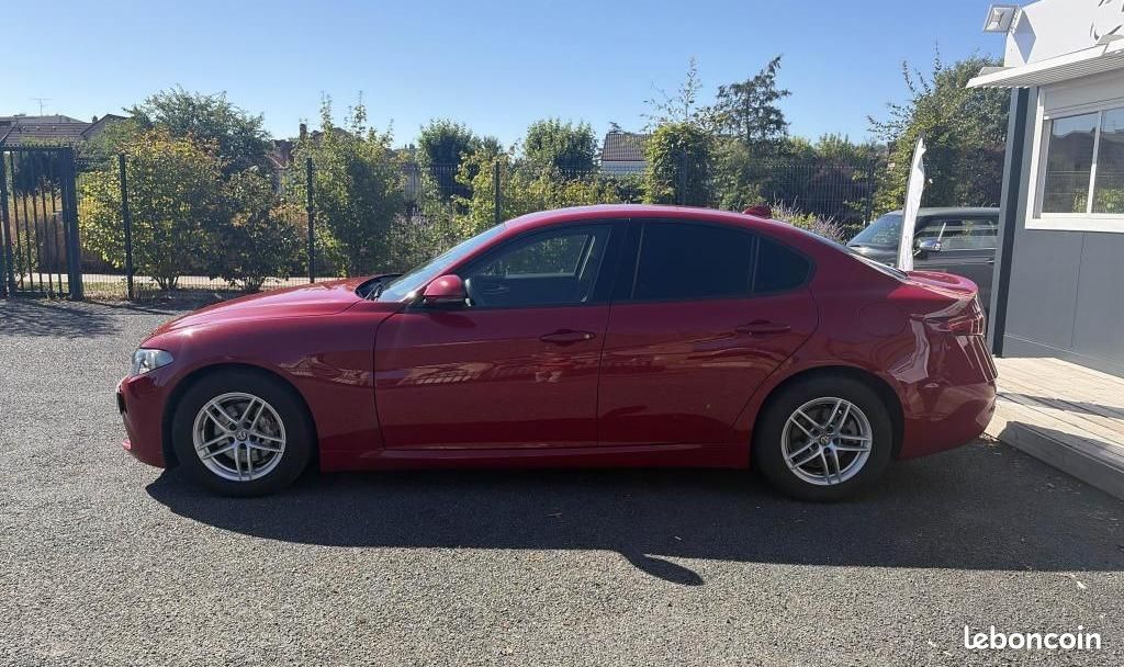 ALFA ROMEO GIULIA 2.2 D - 150 cv Super / Sans AD Blue + attelage (image 4)