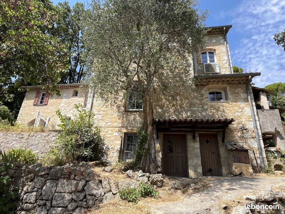 Maison 6 pièces 140 m² · à Vence · 140 m² · 1 350 000 €
