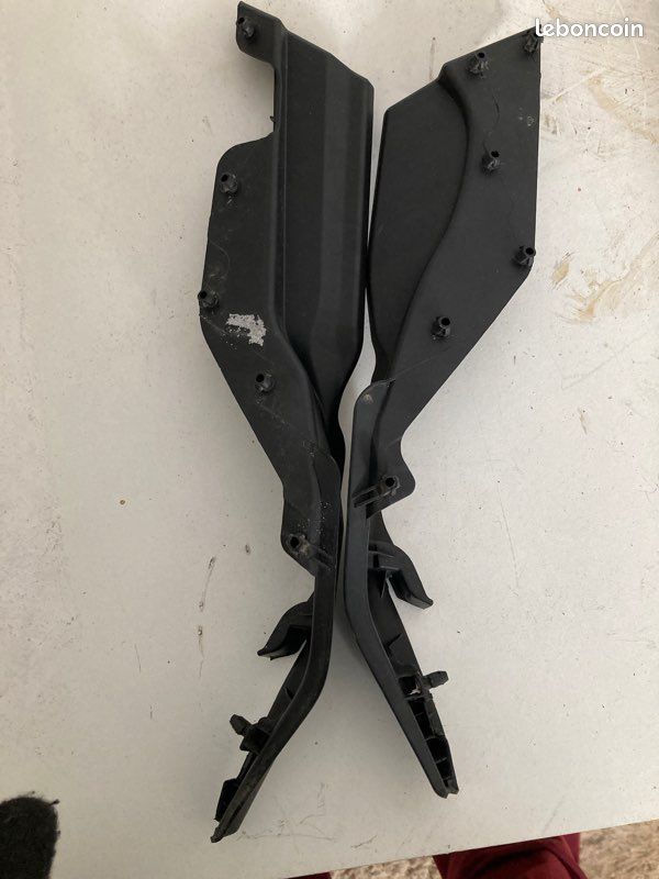 Joints Honda HRV 2018 pare brise compartiment moteur (image 2)