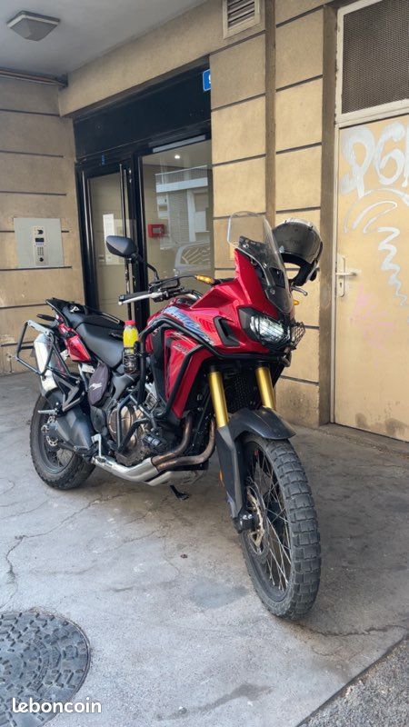 Africa twin 1000 (image 1)