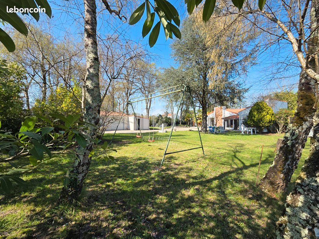 Maison 6 pièces 139 m² · à Saint-Aignan-Grandlieu · 139 m² · 365 750 €