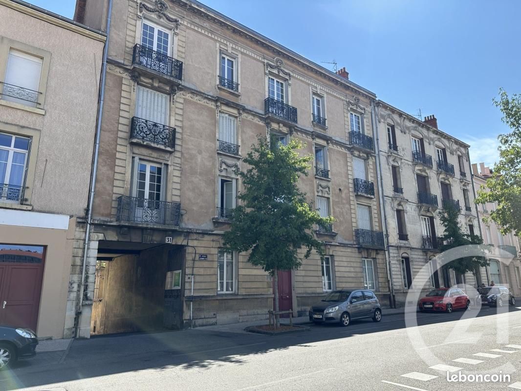 Appartement 4 pièces 77 m² · à Roanne · 77 m² · 89 000 €