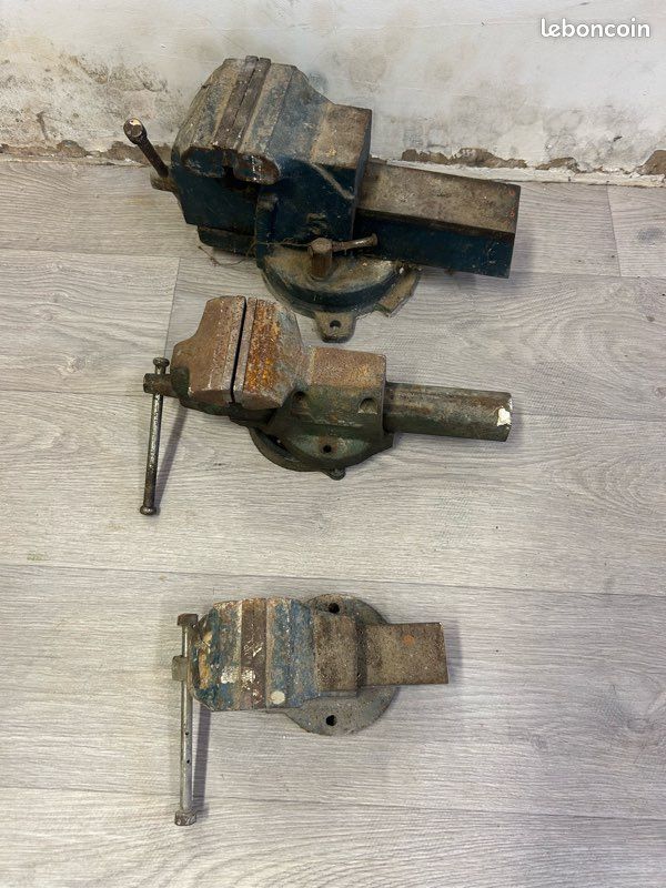 Lot de 3 anciens étaux en fonte – Bricolage / atelier (image 3)