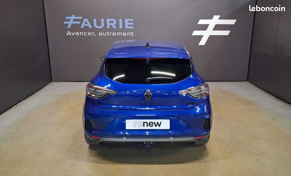 RENAULT Clio E-Tech full hybrid 145 ch GSR2 Esprit Alpine (image 6)