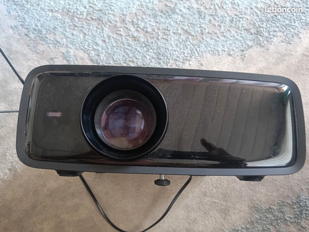 Je vends un vidéoprojecteur Philips NeoPix. L’appareil s’allume et fonctionne correctement.
Vendu sa (image 3)
