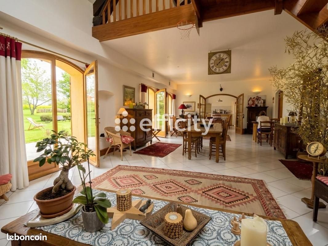 Maison 6 pièces 222 m² · à Santeuil · 222 m² · 345 000 €