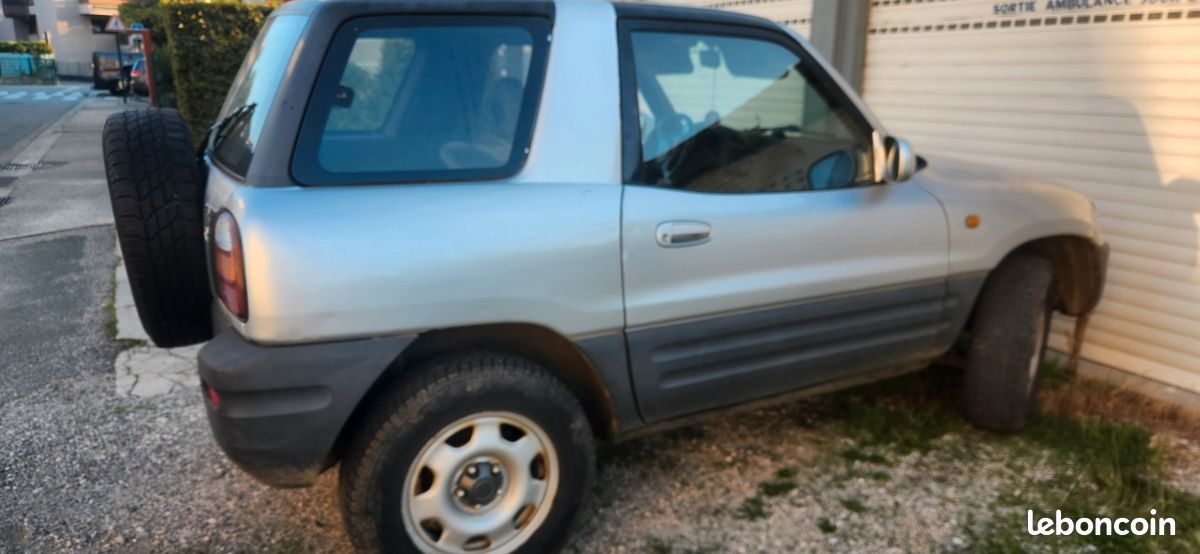 Toyota rav4 phase 1 (image 2)