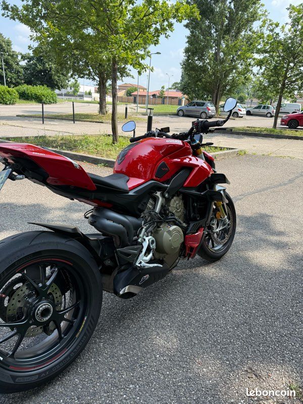 Ducati Monster 696 Abs - Motos