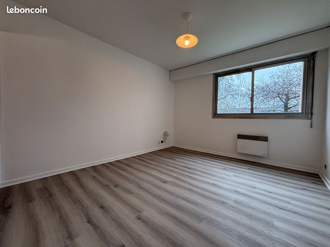 Appartement 1 pièce 20 m² · à Pau · 20,3 m² · 450 €/mois