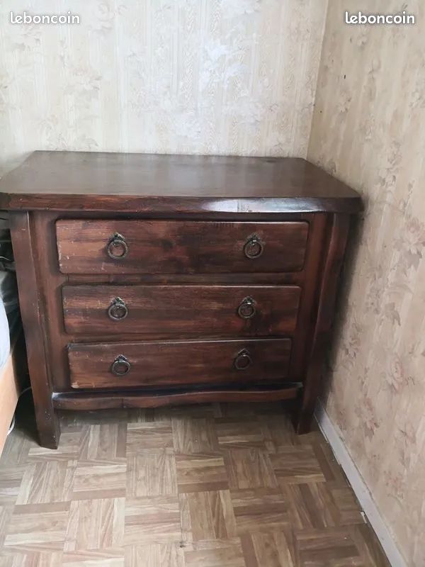 COMMODE en bois massif (image 1)