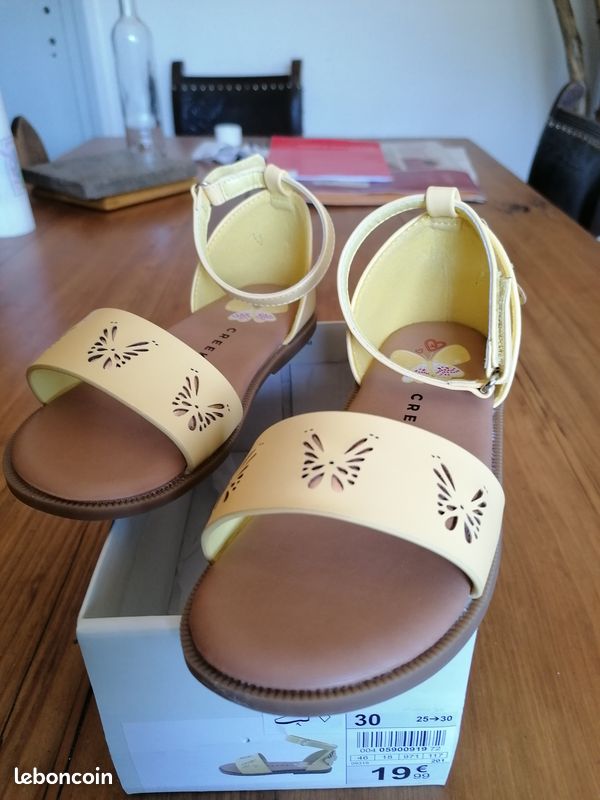 Sandales enfant (image 1)