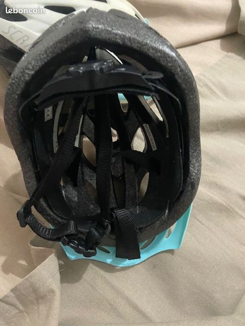 Lot 2 casques vélo enfant (image 4)