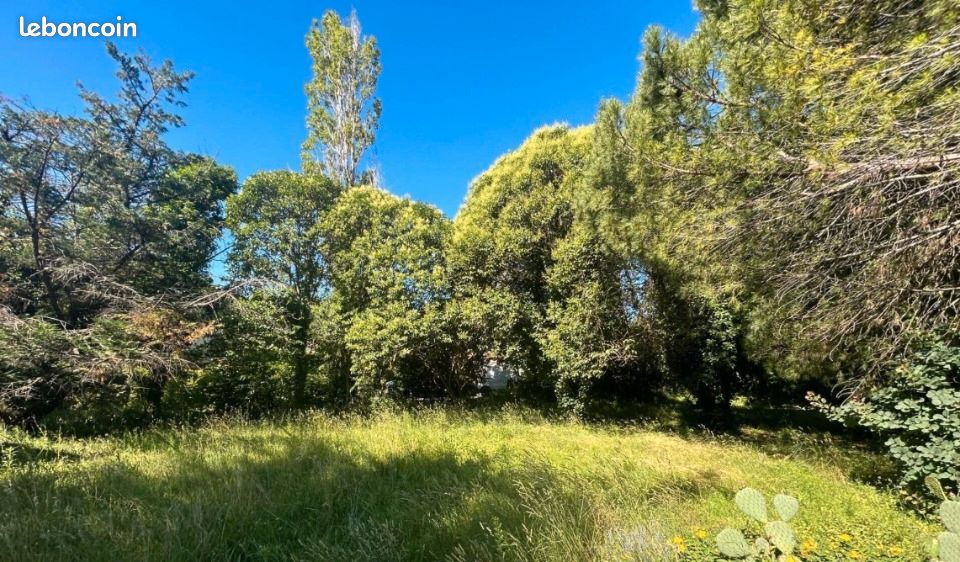 Terrain 705 m² · à Viviers · 79 000 €