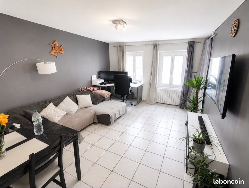 Appartement 2 pièces 42 m² · à Pont-de-Chéruy · 42,2 m² · 660 €