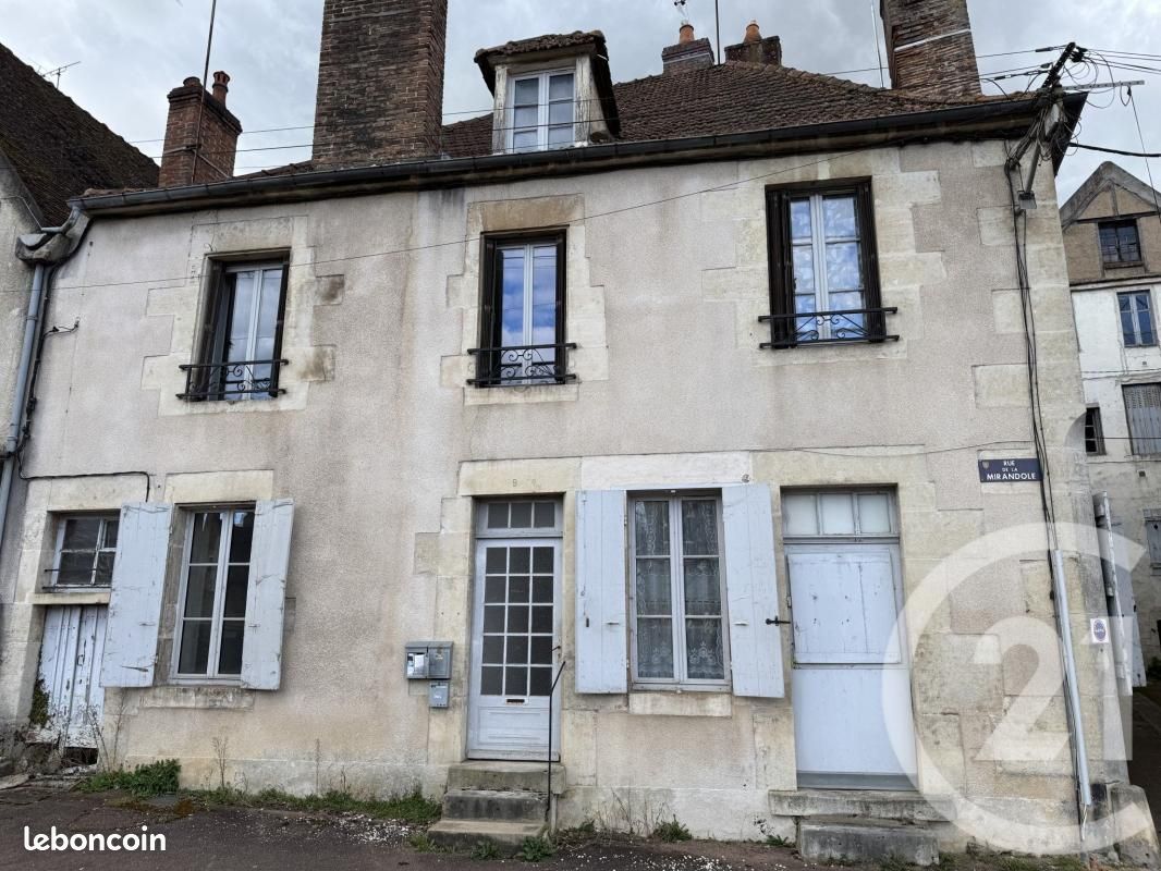 Maison 4 pièces 104 m² · à Clamecy · 104 m² · 46 000 €